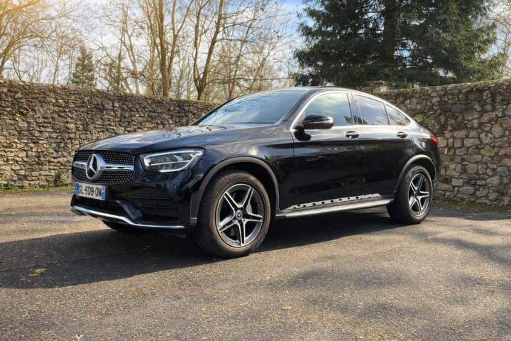 Voiture de luxe Mercedes Évry